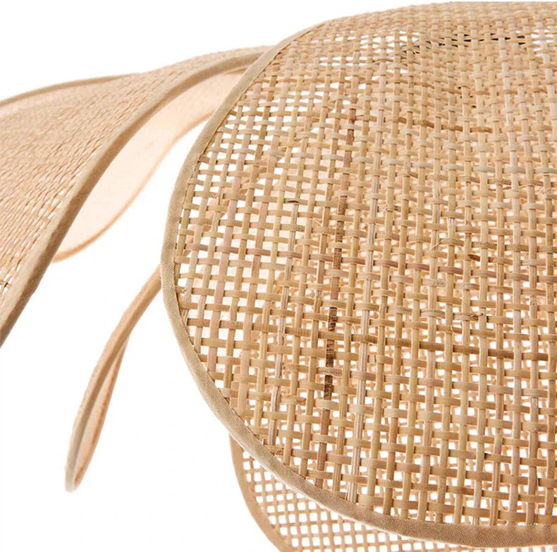 Rotan Hanglamp met Bloemvormige Kap en Verstelbare Ophanging