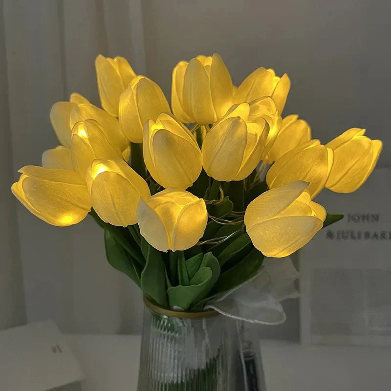 Tulp LED Tafellamp met Zacht Warm Licht en Draagbaar Design